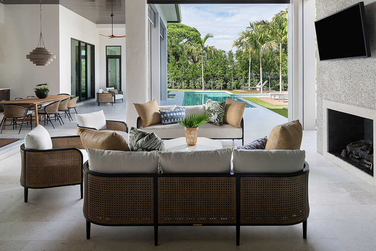 Coquina Sands Tropical Retreat outdoor living area