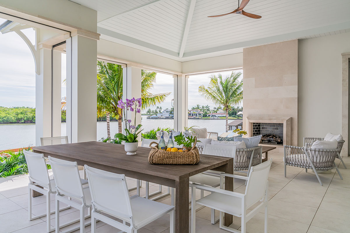 Outdoor Dining - Port Royal Naples Coastal Transitional Interior Design 